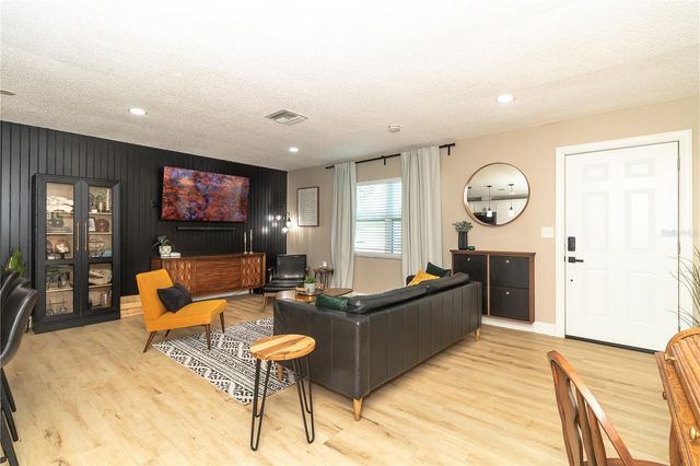 7843 CROSIER COURT, New Port Richey, FL 34653