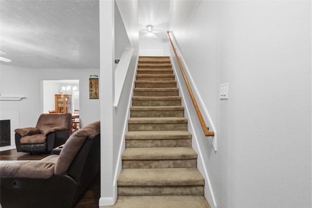 2703 Hidden Spring Vale Drive, Spring, TX 77386