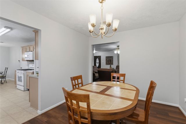 2703 Hidden Spring Vale Drive, Spring, TX 77386