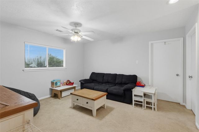 2703 Hidden Spring Vale Drive, Spring, TX 77386