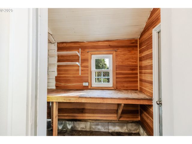 1110 CROSS St Se, Salem, OR 97302