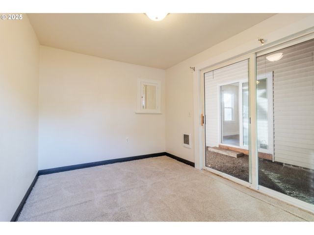 1110 CROSS St Se, Salem, OR 97302