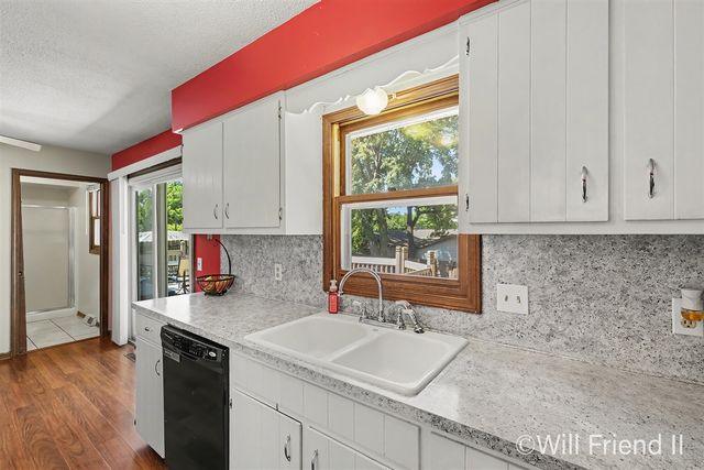 3629 Bluebird Avenue, Wyoming, MI 49519