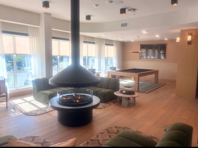 266 Canal Street 1215, Salem, MA 01970
