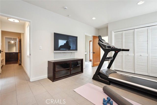 4520 El Caballero Drive, Tarzana (los Angeles), CA 91356