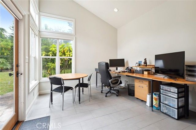 4520 El Caballero Drive, Tarzana (los Angeles), CA 91356