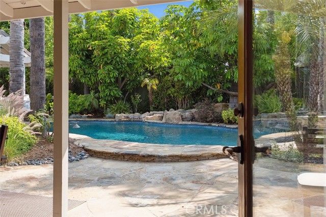 4520 El Caballero Drive, Tarzana (los Angeles), CA 91356