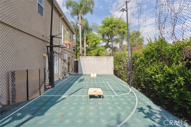 4520 El Caballero Drive, Tarzana (los Angeles), CA 91356