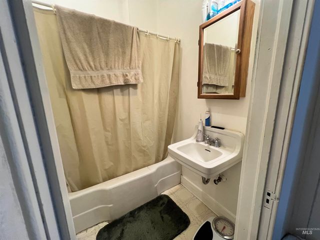 321 2nd Ave, Lewiston, ID 83501