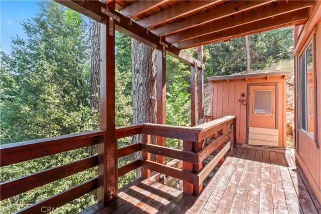 716 Chamois Drive, Crestline, CA 92325