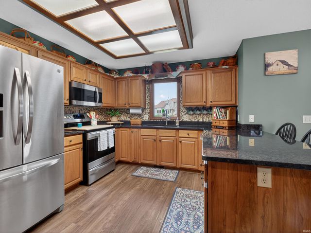 12104 Carroll Creek Run, Fort Wayne, IN 46818