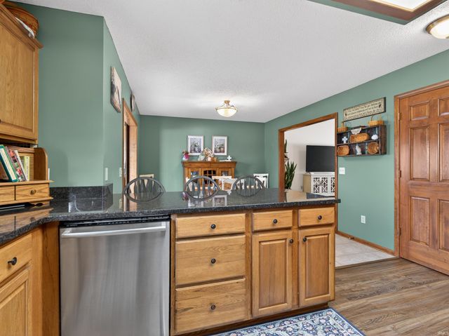 12104 Carroll Creek Run, Fort Wayne, IN 46818