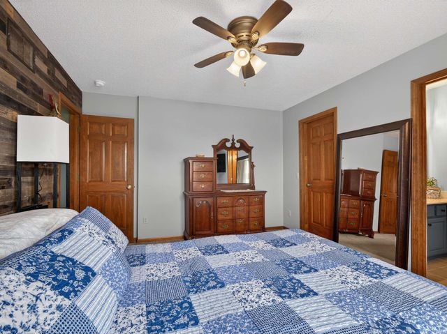 12104 Carroll Creek Run, Fort Wayne, IN 46818