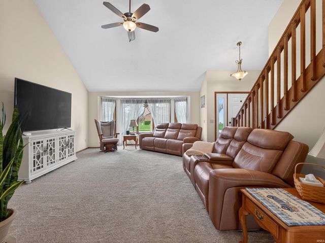 12104 Carroll Creek Run, Fort Wayne, IN 46818