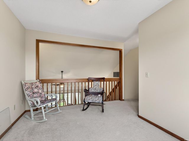 12104 Carroll Creek Run, Fort Wayne, IN 46818