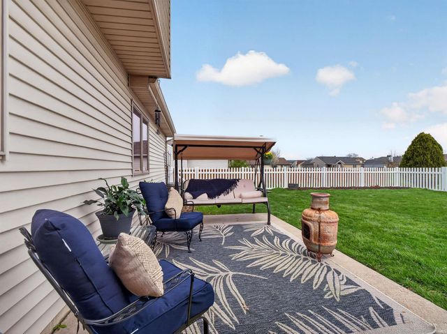 12104 Carroll Creek Run, Fort Wayne, IN 46818