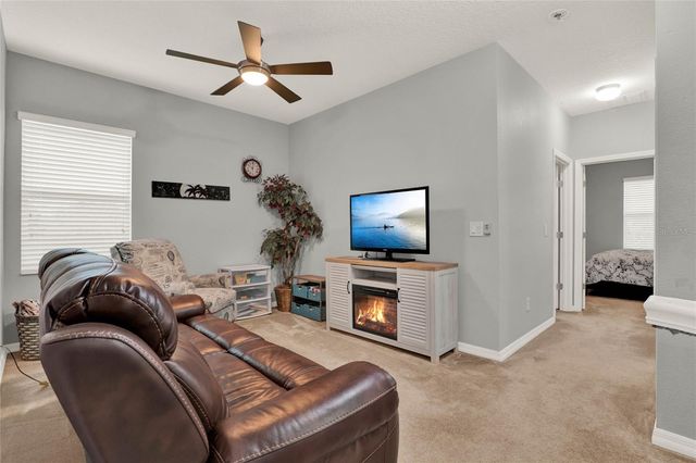1335 E 10TH STREET, Apopka, FL 32703