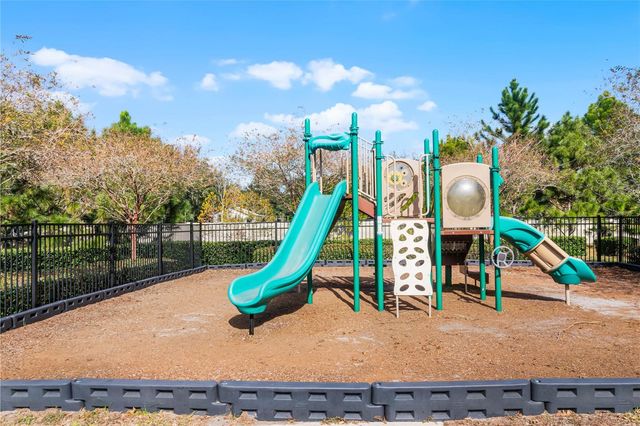 1335 E 10TH STREET, Apopka, FL 32703
