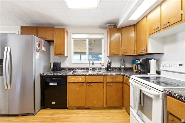 3660 S BROOKSIDE DR, West Valley City, UT 84120