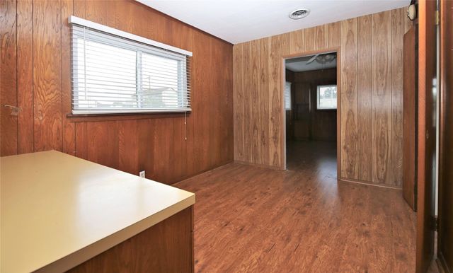 2040 Marshall, Houston, TX 77098