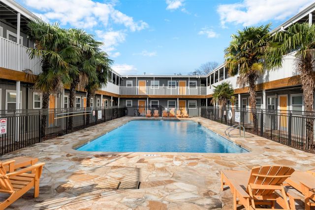 2401 Manor RD 209, Austin, TX 78722