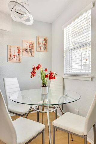 2401 Manor RD 209, Austin, TX 78722