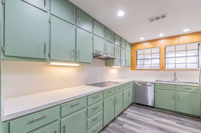 1061 Carnagie Road, Poolville, TX 76487