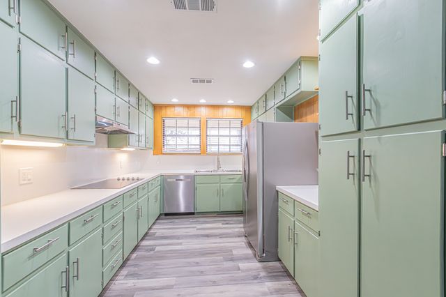 1061 Carnagie Road, Poolville, TX 76487