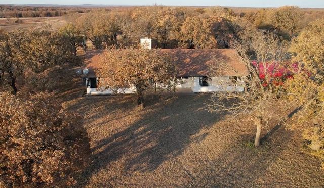 1061 Carnagie Road, Poolville, TX 76487