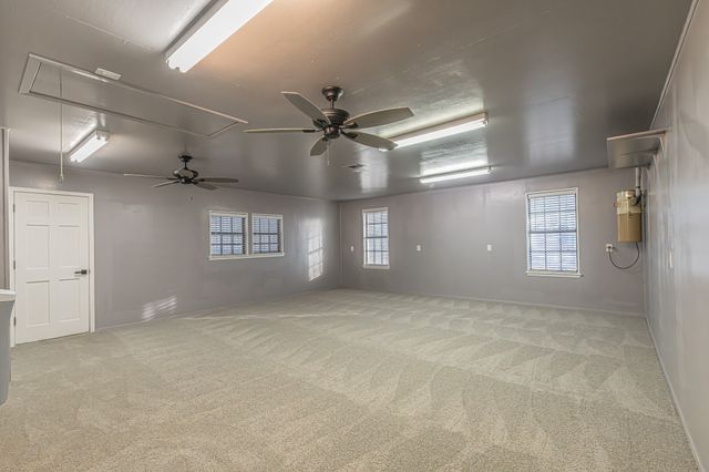 1061 Carnagie Road, Poolville, TX 76487