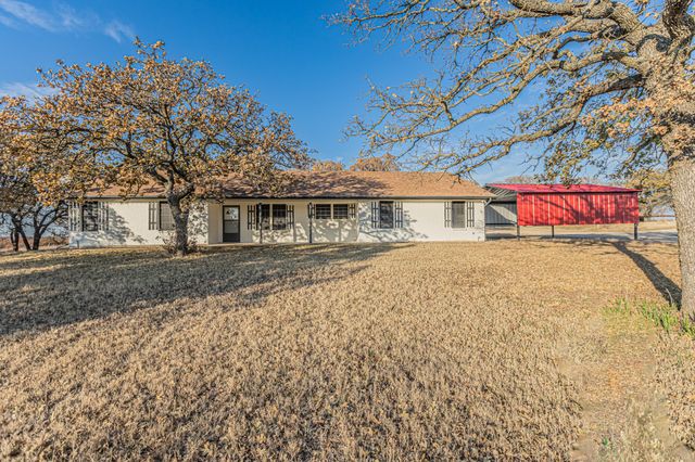 1061 Carnagie Road, Poolville, TX 76487