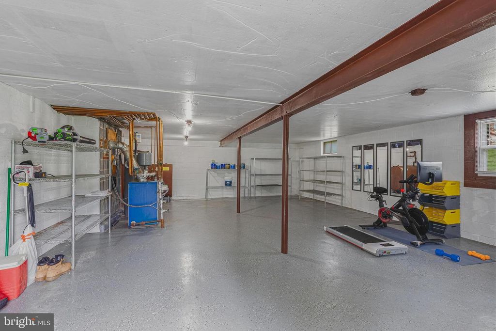Image 27 of property listing at 10316 SUNSET DR, Damascus, MD 20872