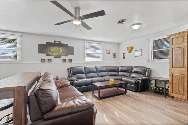 956 MORRIS AVENUE, Green Bay, WI 54304