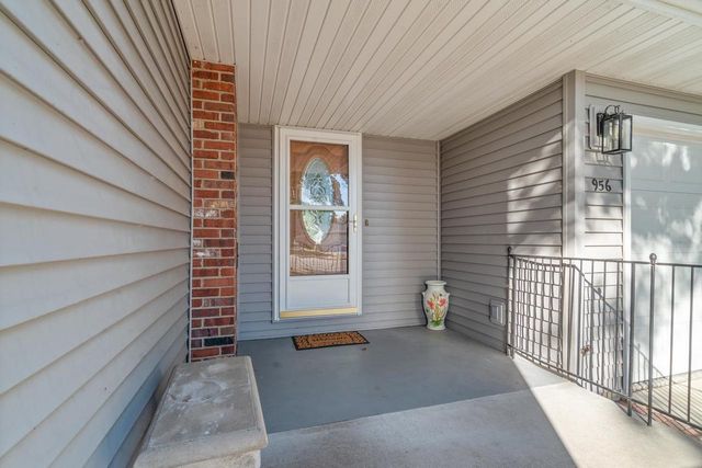 956 MORRIS AVENUE, Green Bay, WI 54304