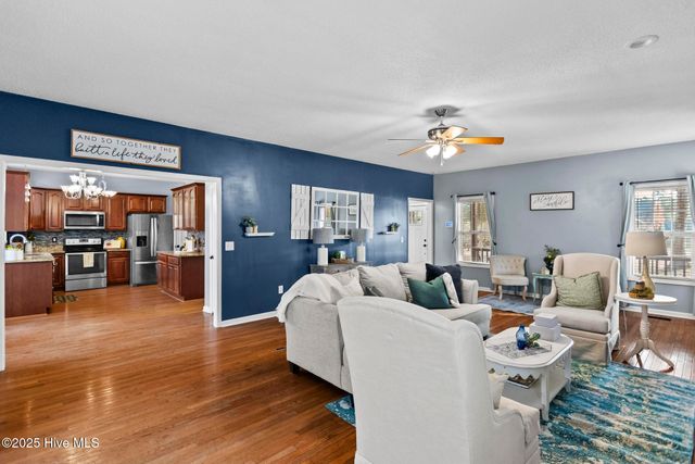 143 Shellbank Drive, Sneads Ferry, NC 28460