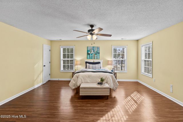 143 Shellbank Drive, Sneads Ferry, NC 28460