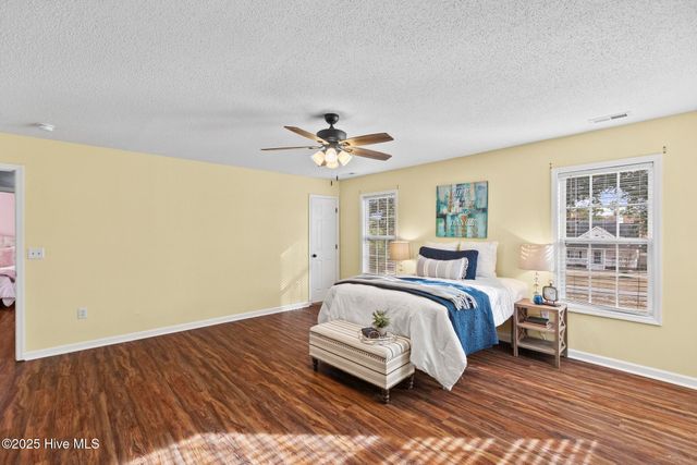 143 Shellbank Drive, Sneads Ferry, NC 28460