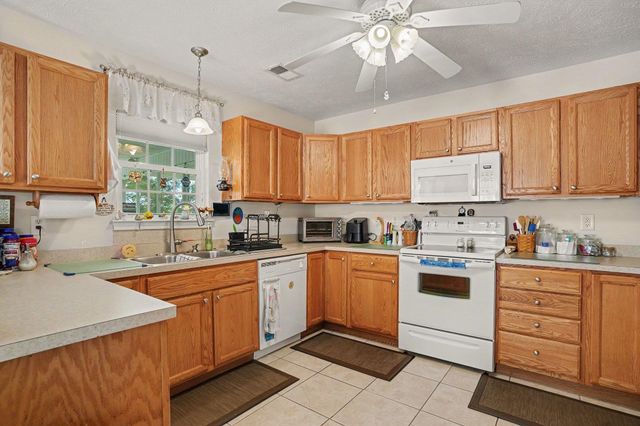 205 Black Bear Rd., Myrtle Beach, SC 29588