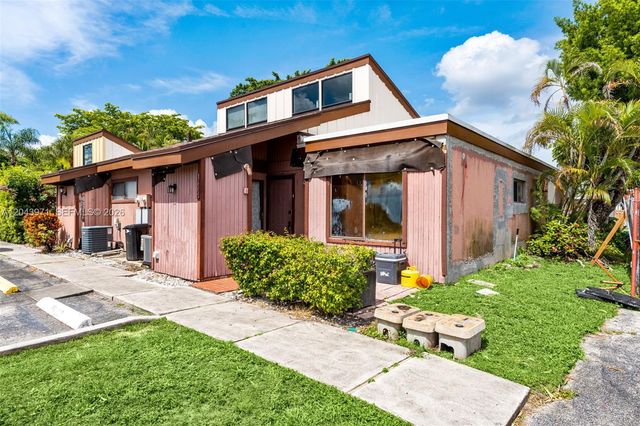 1709 NW 72nd Avenue 66, Plantation, FL 33313
