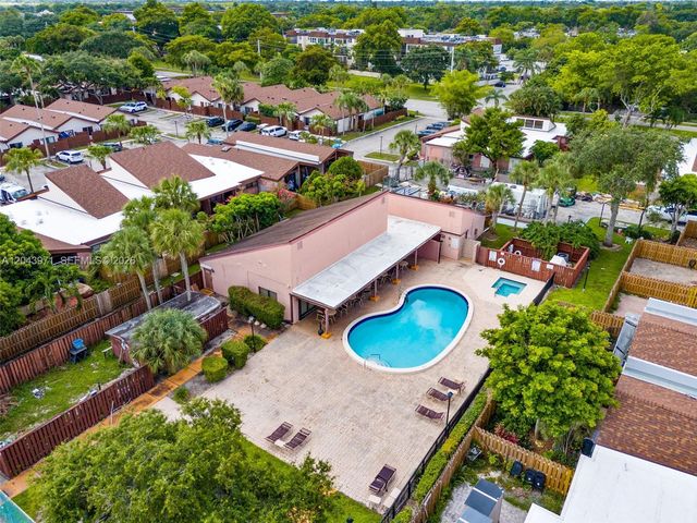 1709 NW 72nd Avenue 66, Plantation, FL 33313