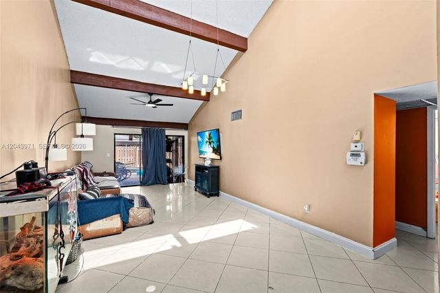 1709 NW 72nd Avenue 66, Plantation, FL 33313