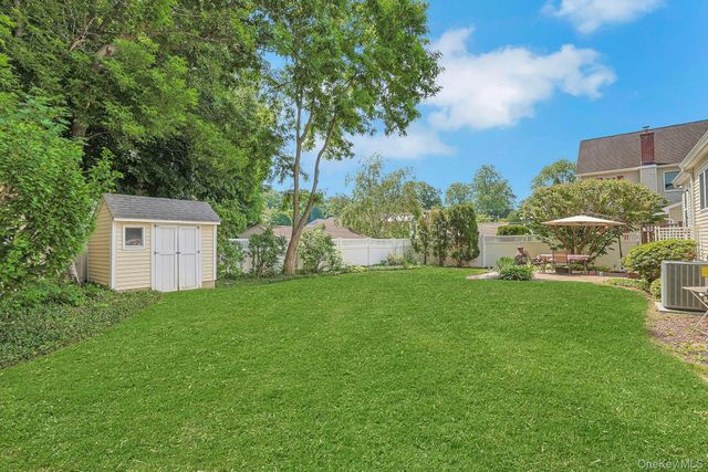 1 Grover Avenue, Thornwood, NY 10594