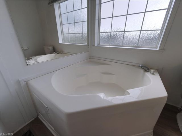 3084 Old US Highway 52 S, Pilot Mountain, NC 27041