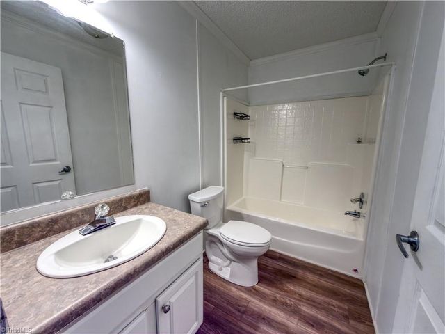 3084 Old US Highway 52 S, Pilot Mountain, NC 27041
