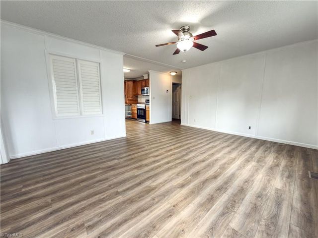 3084 Old US Highway 52 S, Pilot Mountain, NC 27041