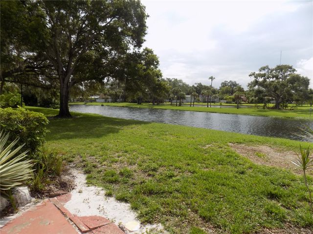 9663 86TH AVENUE 9663, Seminole, FL 33777