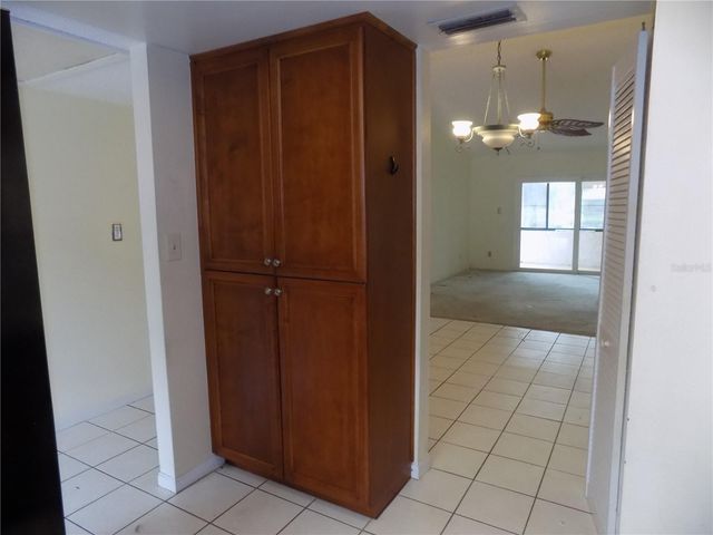 9663 86TH AVENUE 9663, Seminole, FL 33777