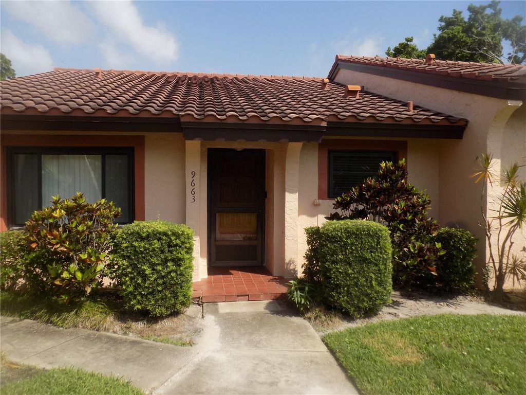 9663 86TH AVENUE 9663, Seminole, FL 33777
