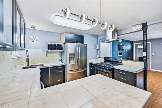 245 North Road, Niles, OH 44446