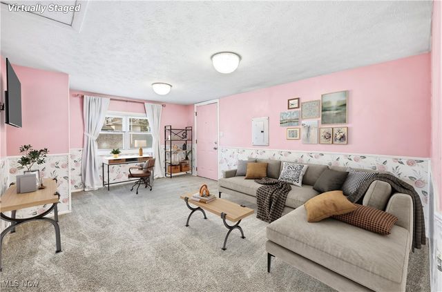 245 North Road, Niles, OH 44446